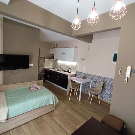 Rotonda Citycenter Two Rooms Apart.New Renovated! Thessaloniki Buitenkant foto